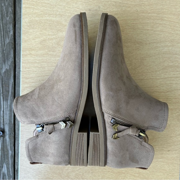 Dr. Scholl’s Astir Ankle Booties NWOT In Tan Sz 6 Wide - Picture 13 of 13